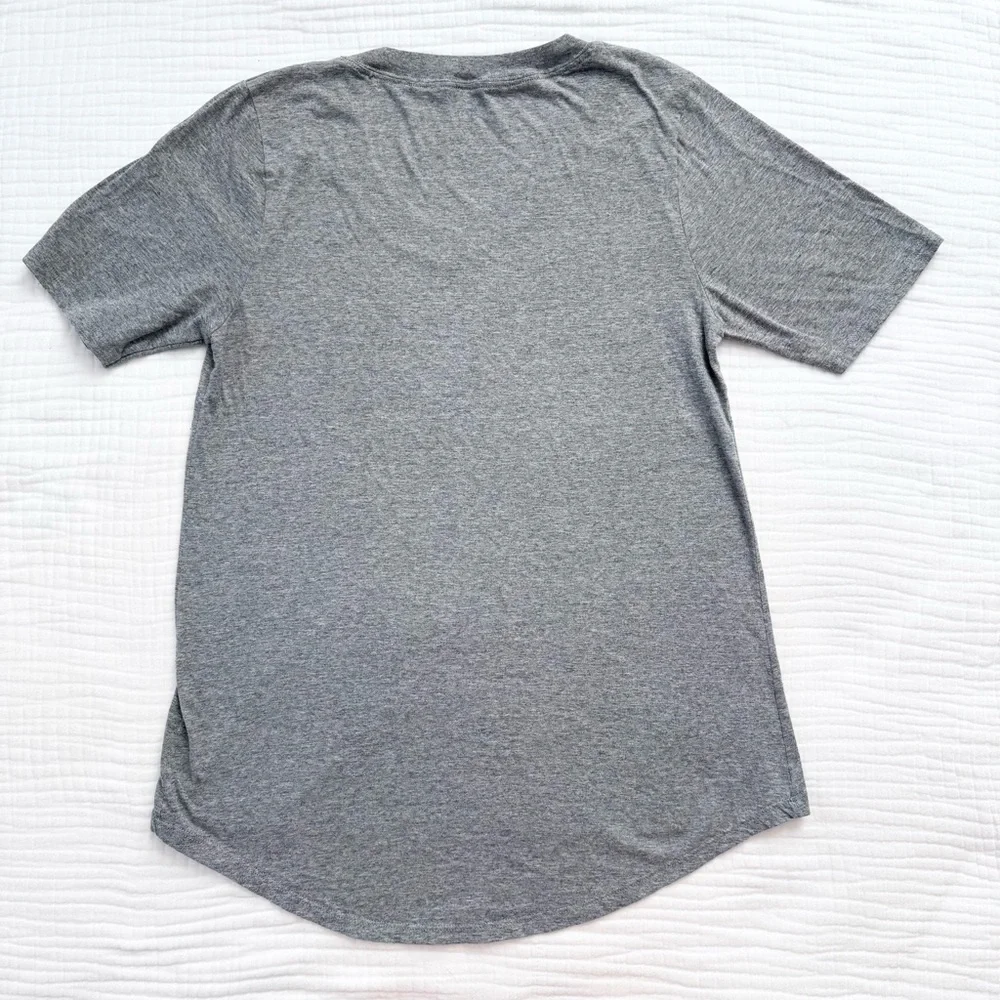 Fruit of the Loom cotton blend gray v-neck long t-shirt size Large - Picture 2 of 7